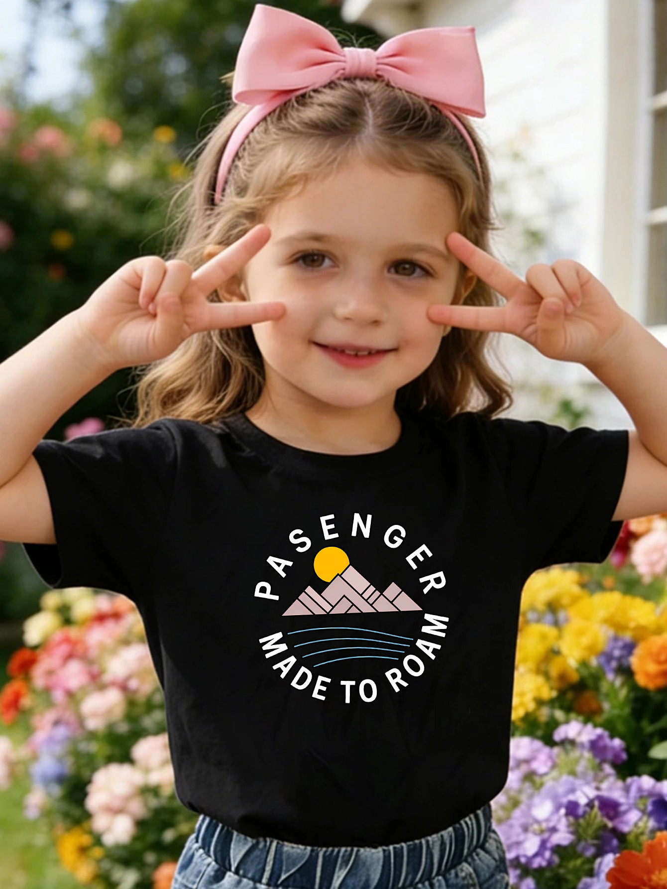 Outdoor Adventure Girl - T-shirt Enfant Imprimé Aventure en Montagne,